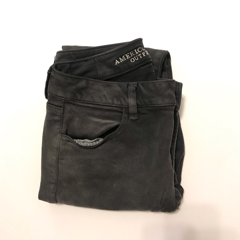 AE Gray Jeggings size 6 R